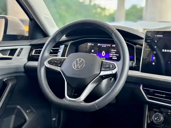 Volkswagen Sagitar 2023