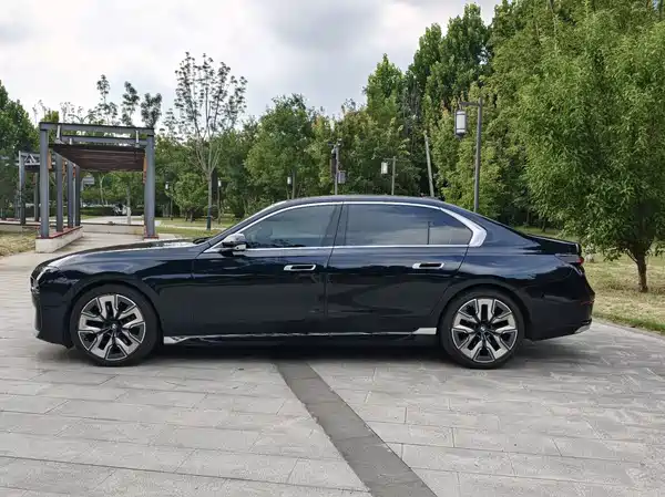 BMW 7 Series 2023