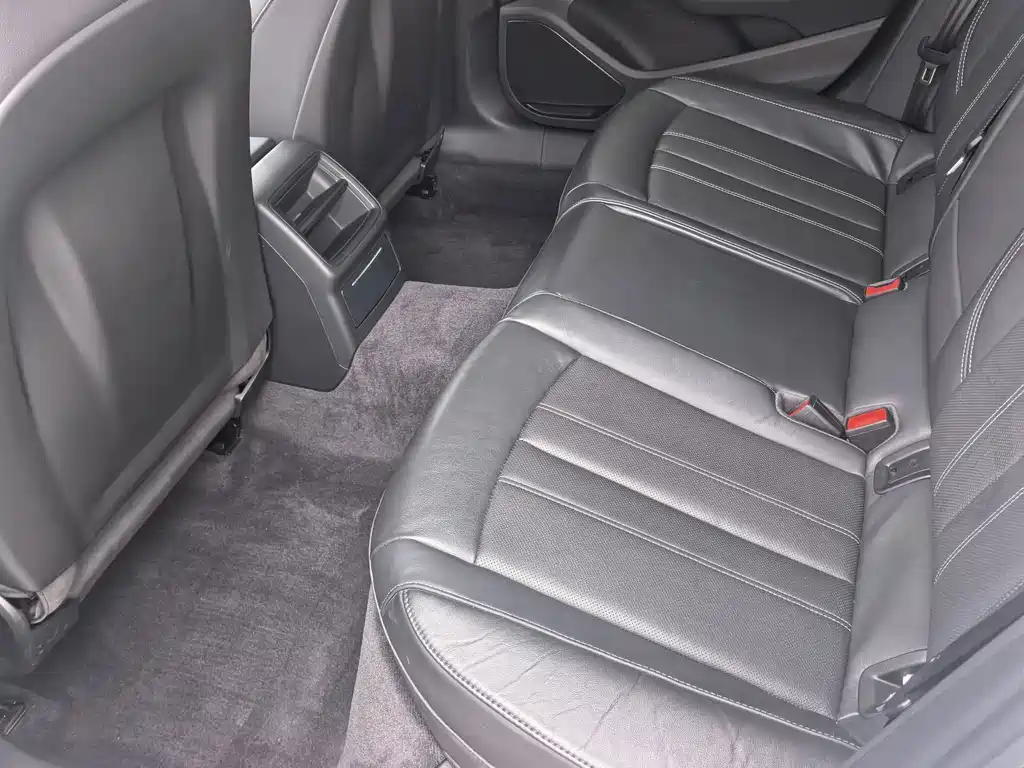 Audi A4L 2023