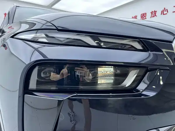 BMW X7 2023