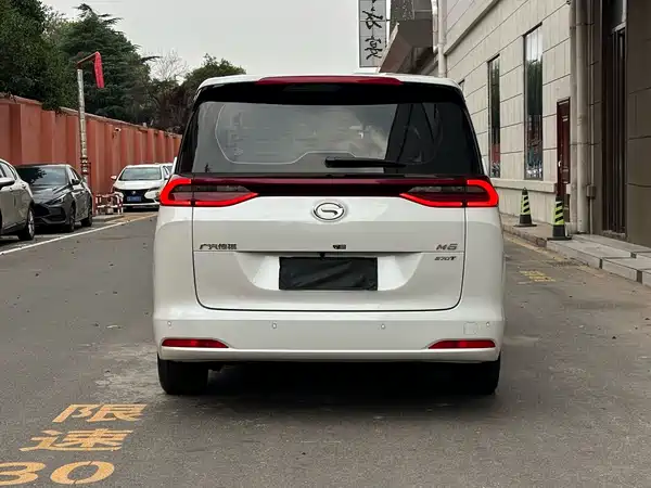 GAC Trumpchi M6 2022