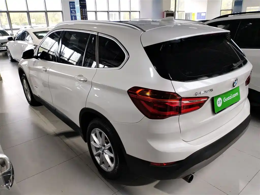 BMW X1 2017 — фото 5