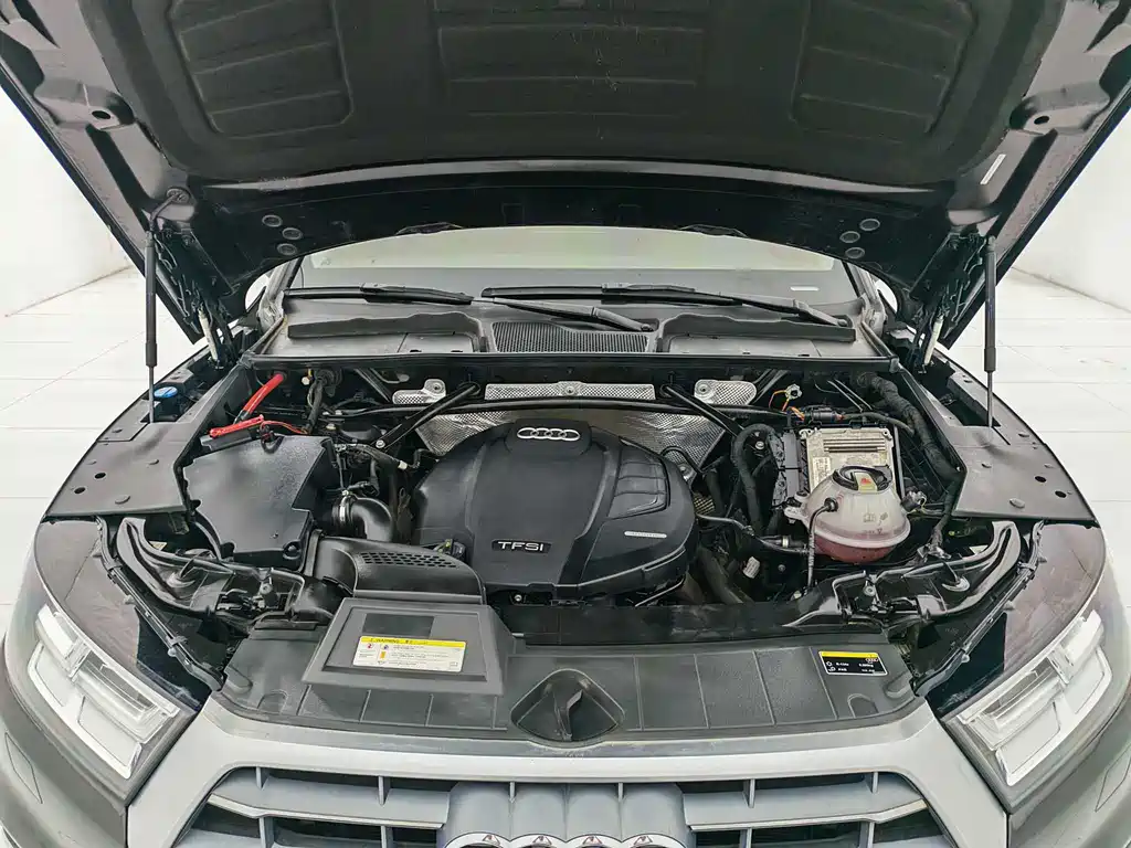 Audi Q5L 2020