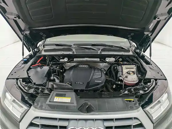 Audi Q5L 2020