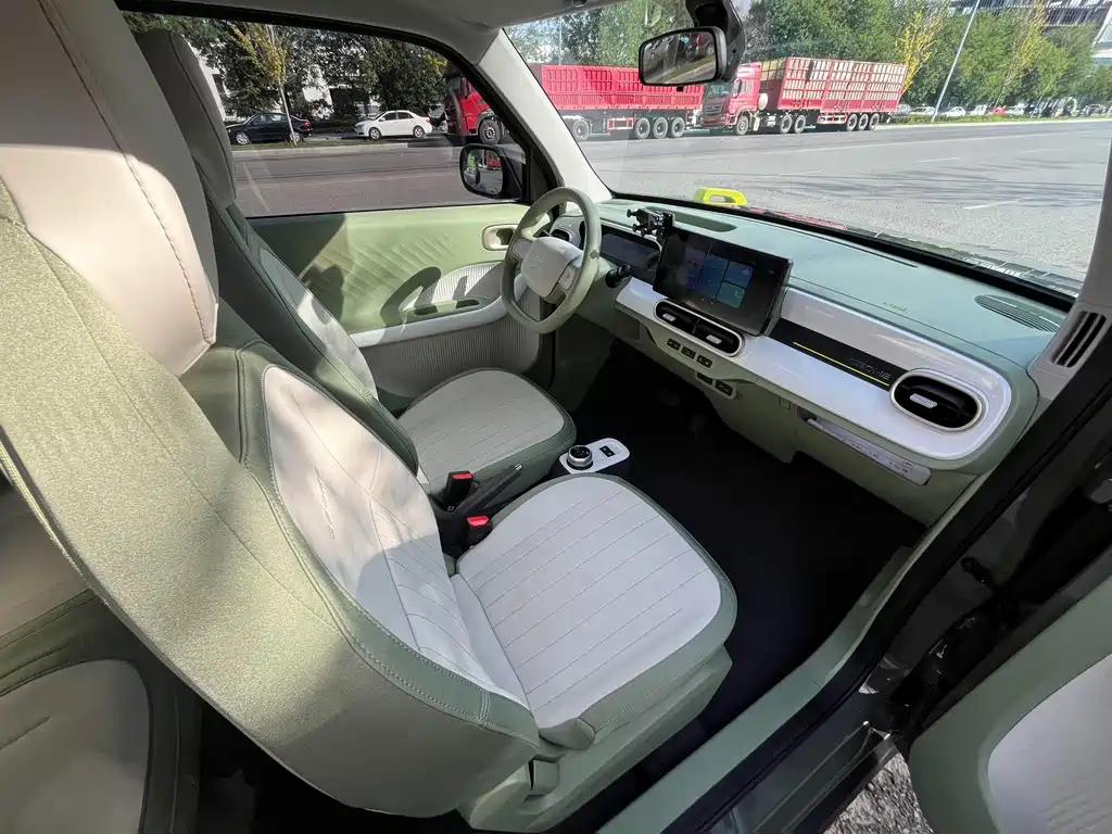 Geely Galaxy Panda 2025 — фото 13