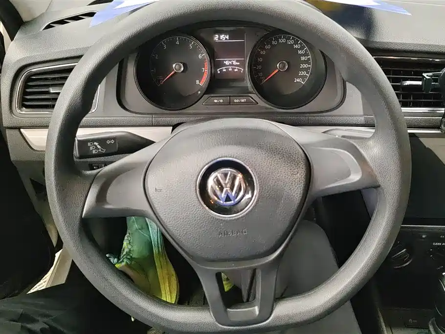 Volkswagen Lavida 2019 — фото 15