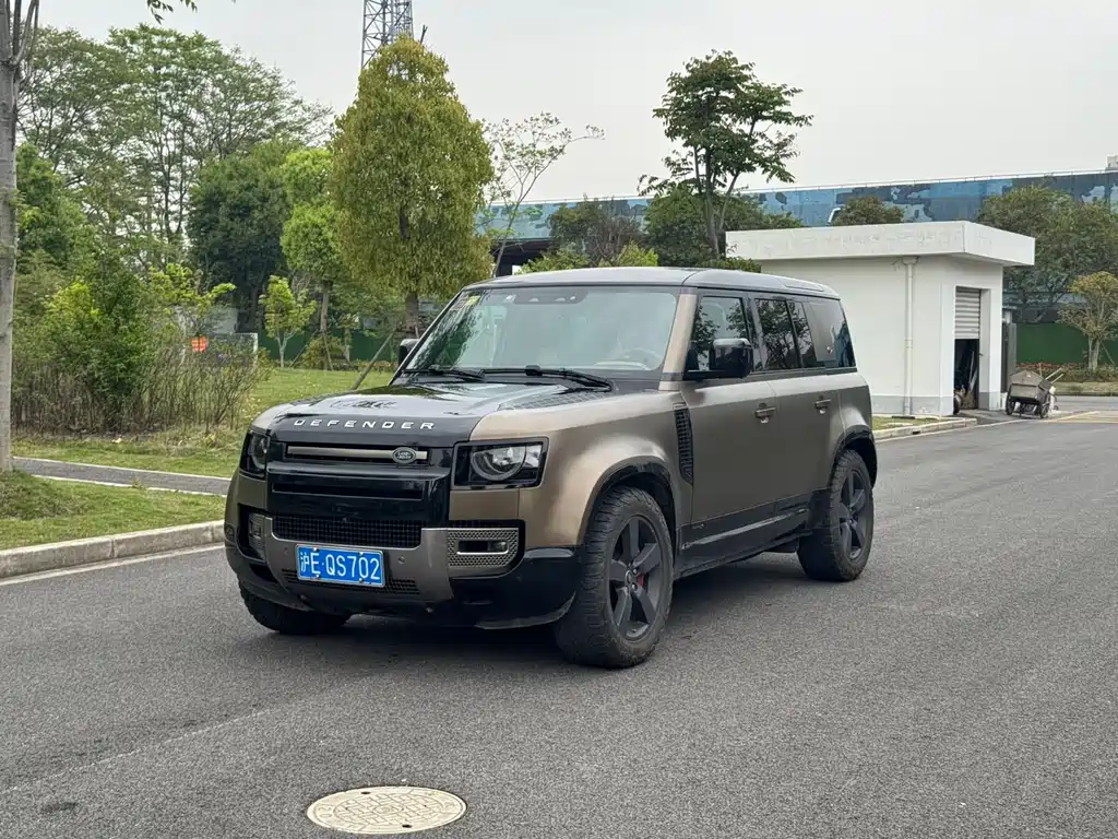Land Rover Defender 2021 — фото 1