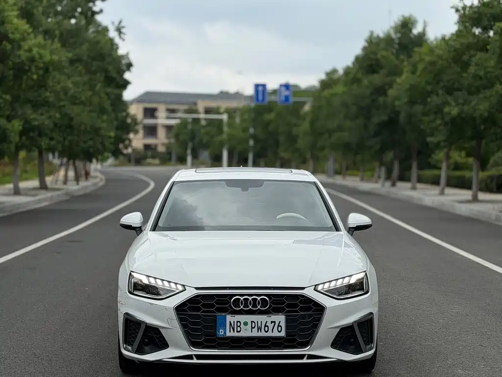 Audi A4L 2020