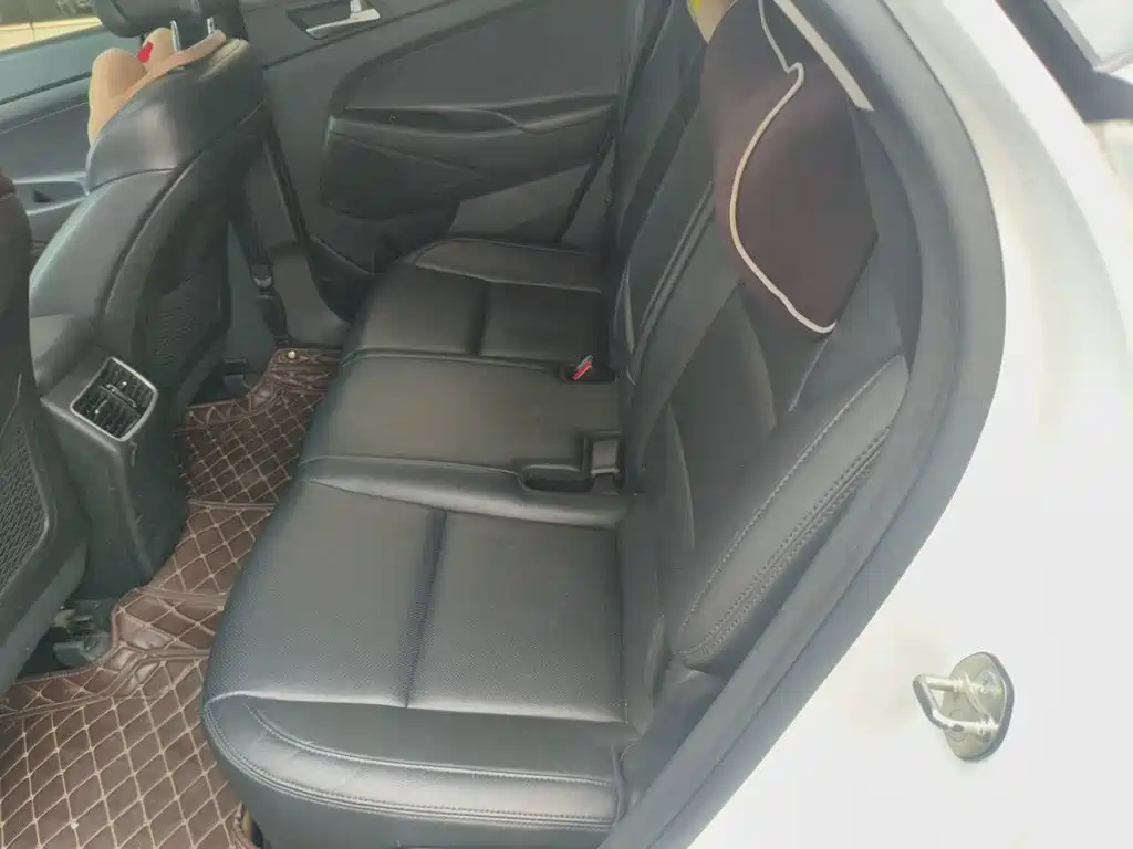 Hyundai Tucson 2017 — фото 15