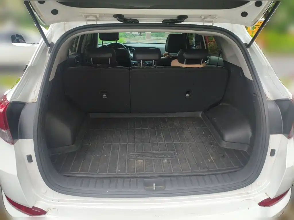 Hyundai Tucson 2017 — фото 10