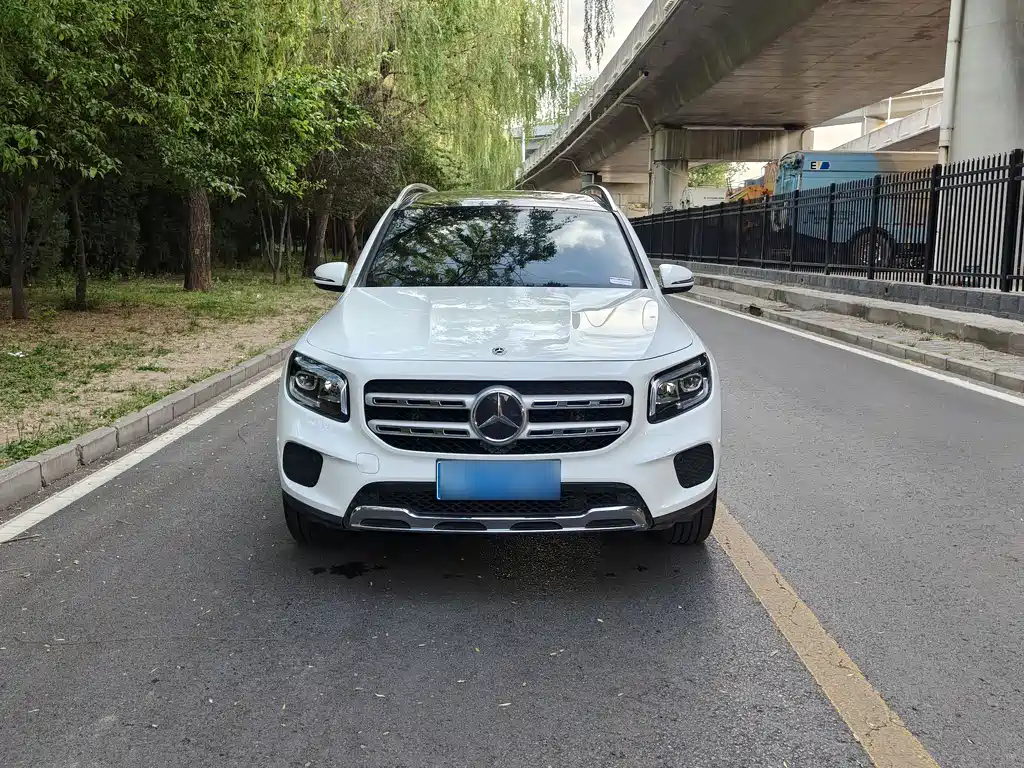 Mercedes-Benz GLB 2021 — фото 2