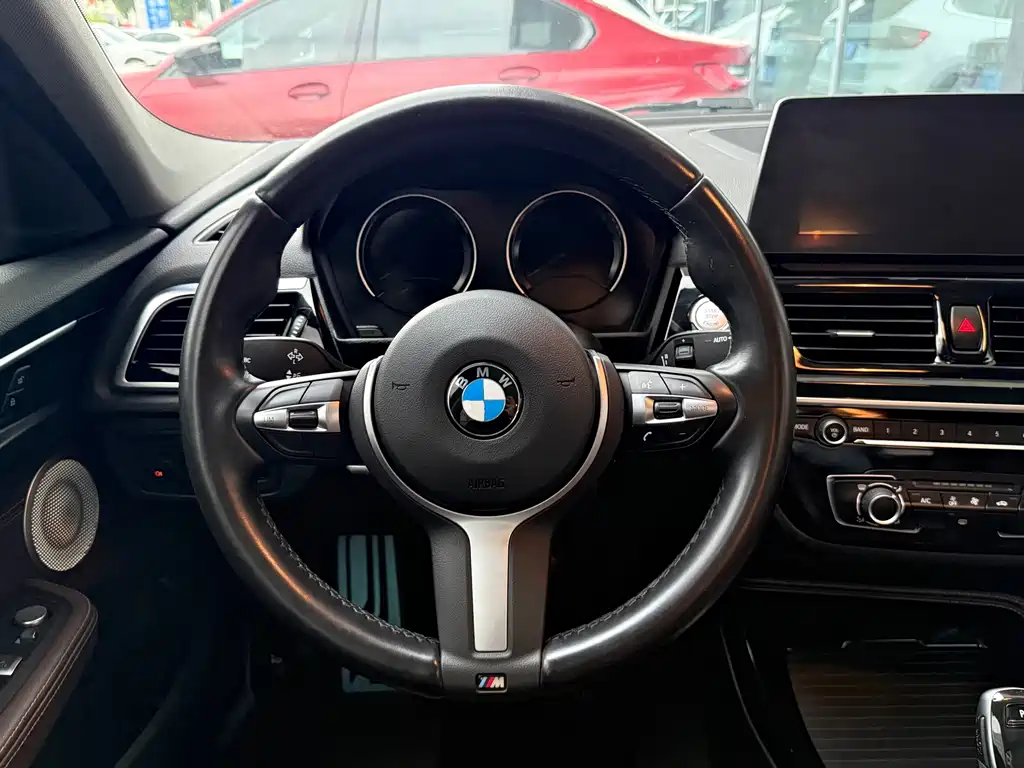 BMW 1 Series 2021