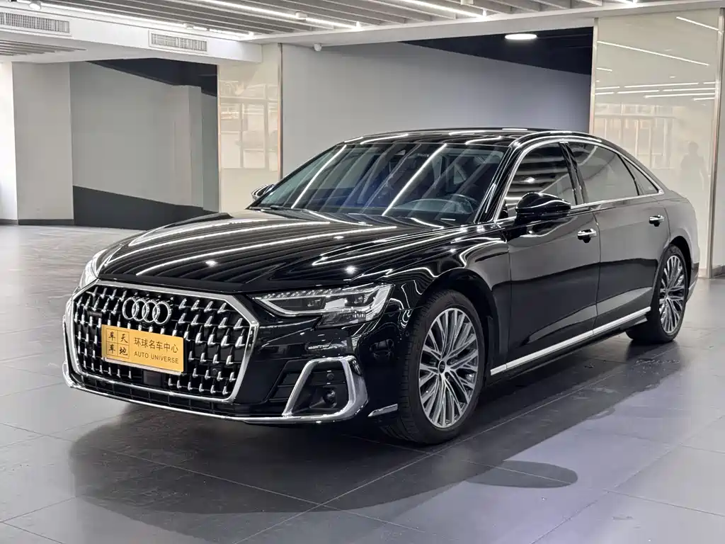 Audi A8 2023 — фото 2