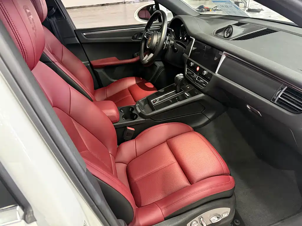 Porsche Macan 2022