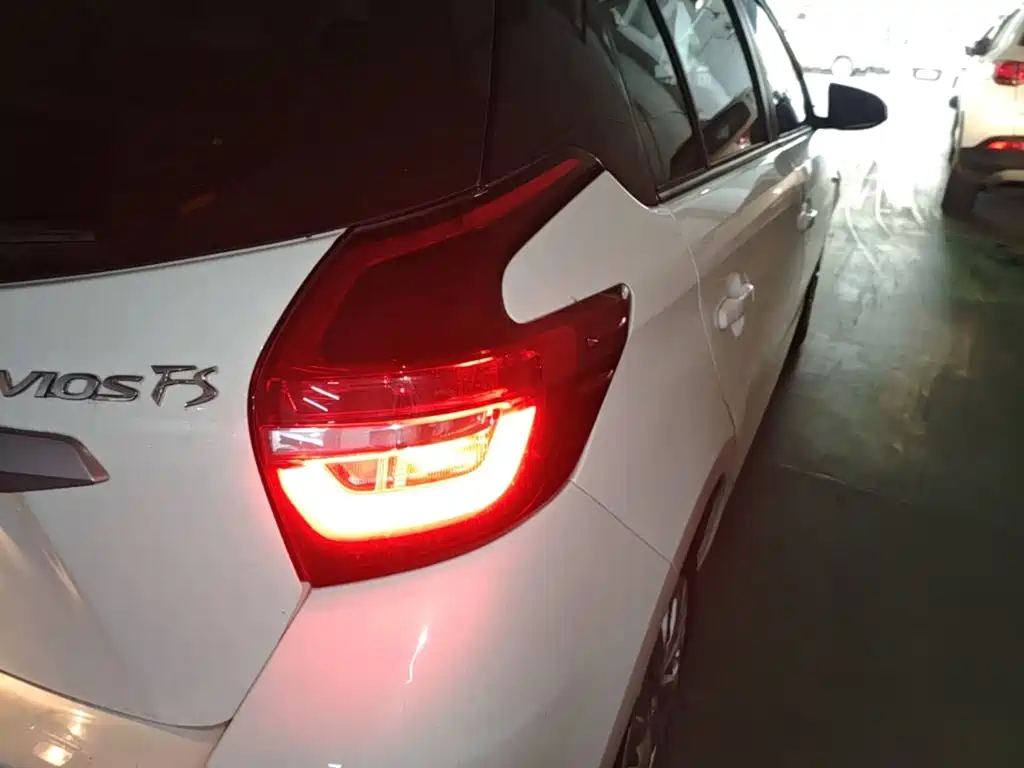 Toyota Vios FS 2022 — фото 8