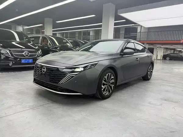 Nissan Teana 2026