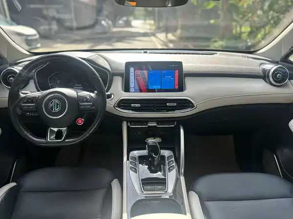 MG Pilot 2022