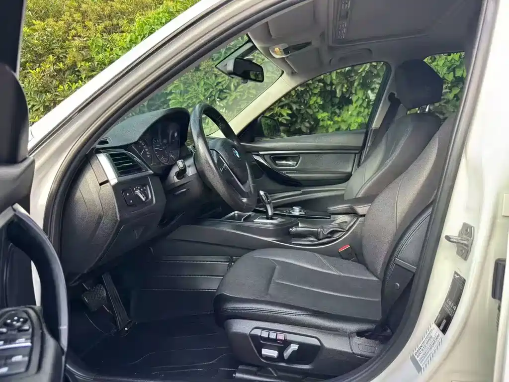 BMW 3 Series 2016