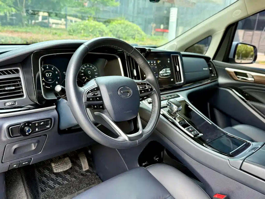 GAC Motor Trumpchi M8 2022 — фото 10