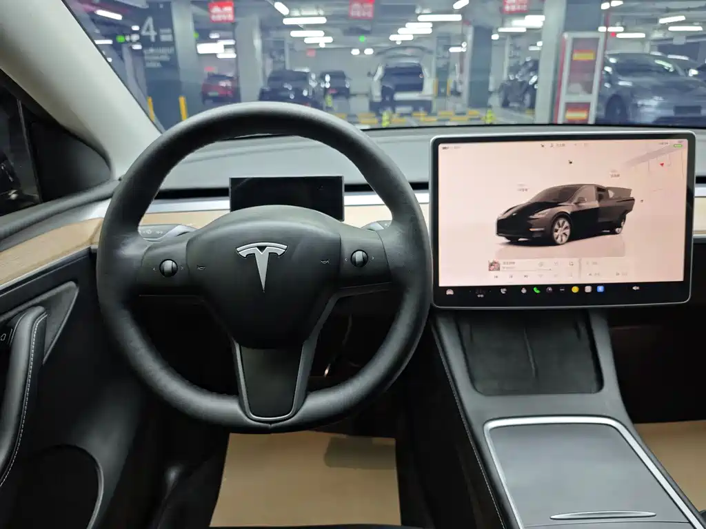 Tesla Model Y 2022 — фото 9