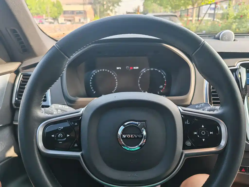 Volvo XC90 2022