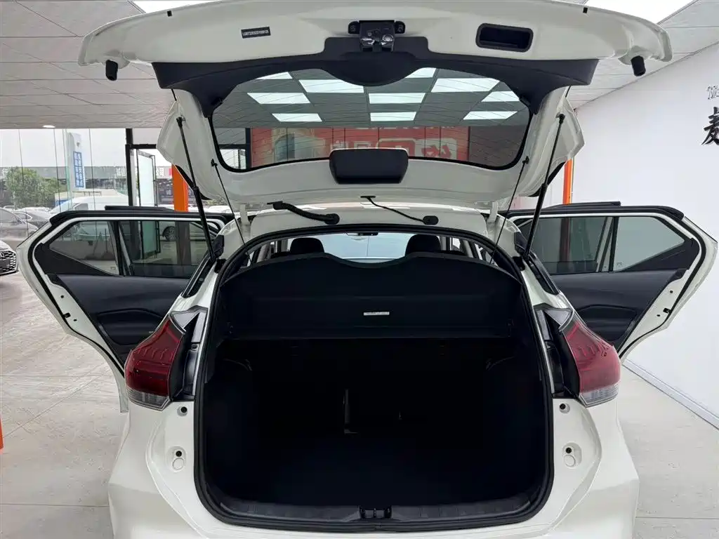 Nissan Kicks 2025 — фото 12