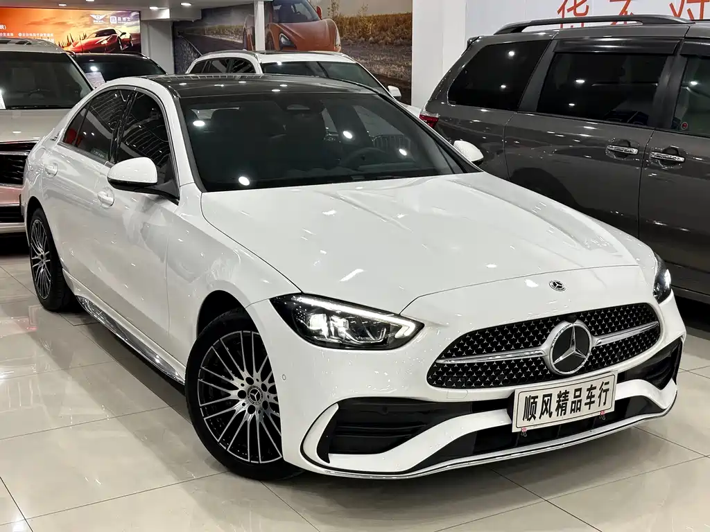 Mercedes-Benz C-Class 2023 — фото 2