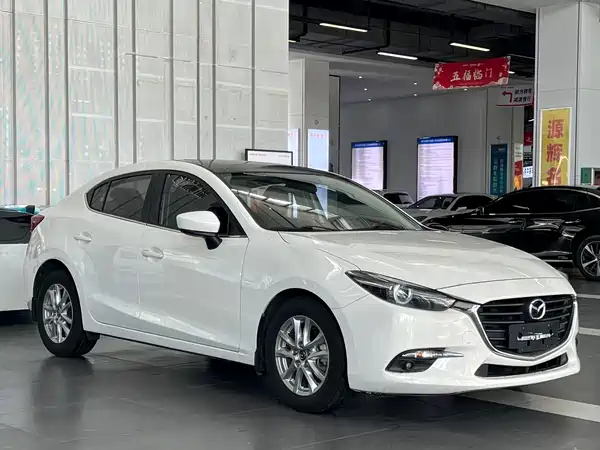 Mazda 3 Axela 2019