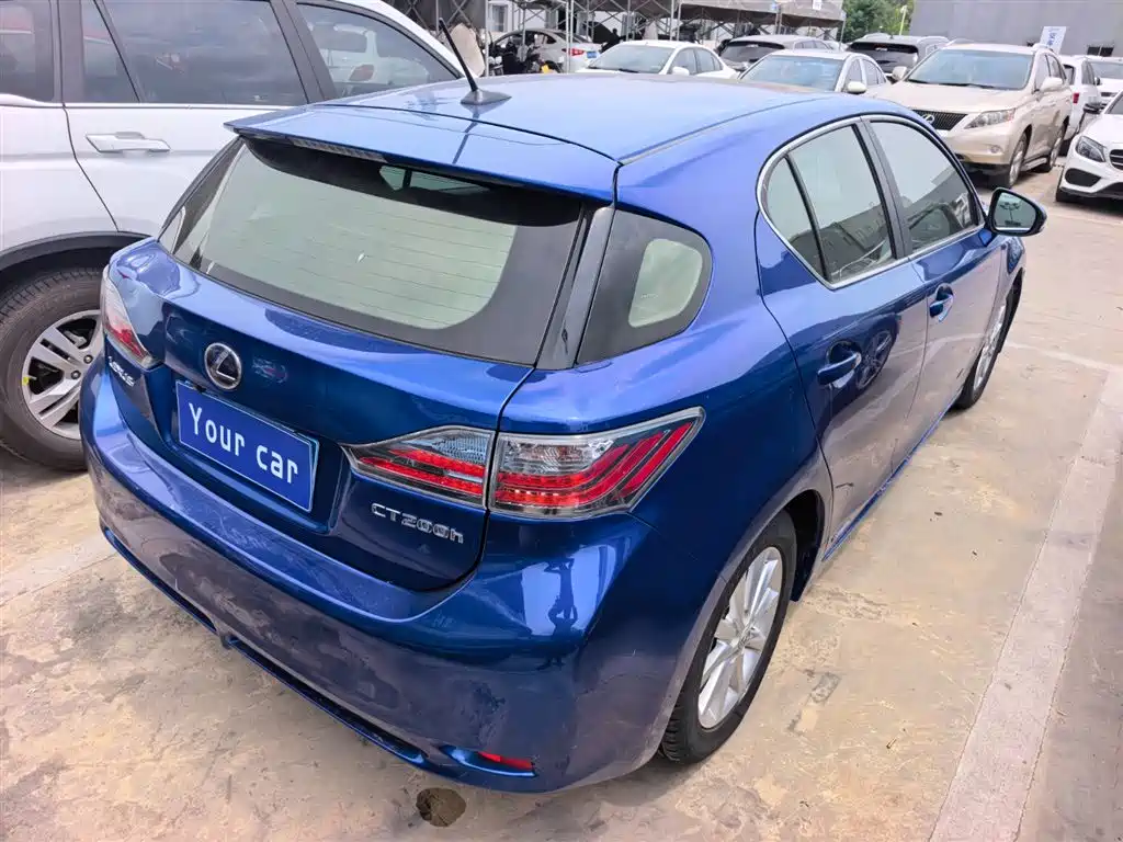 Lexus CT 2012