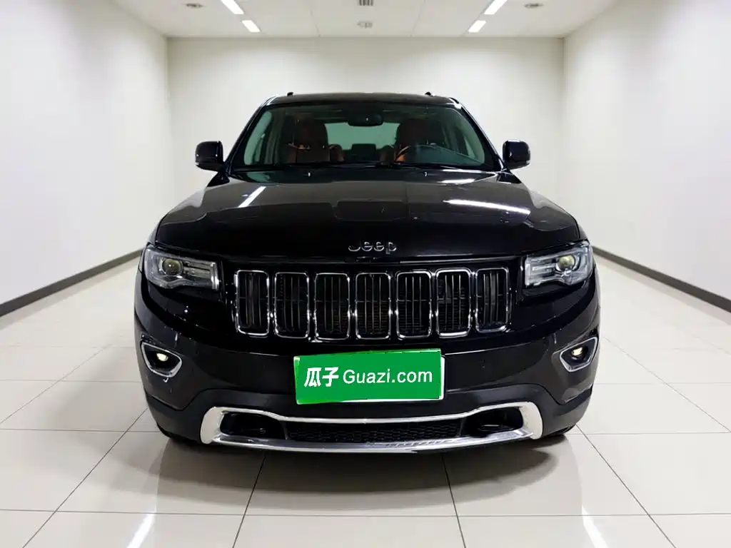 Jeep Grand Cherokee 2014 — фото 24