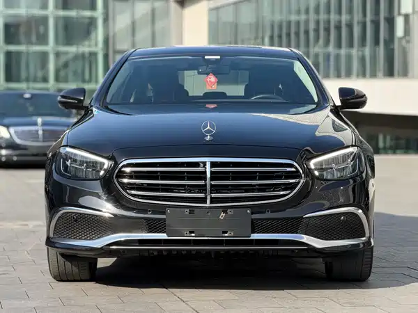 Mercedes-Benz E-Class 2023