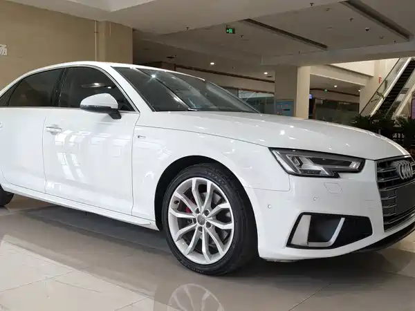 Audi A4L 2019
