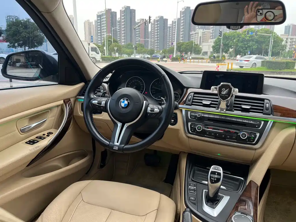 BMW 3 Series 2015 — фото 12