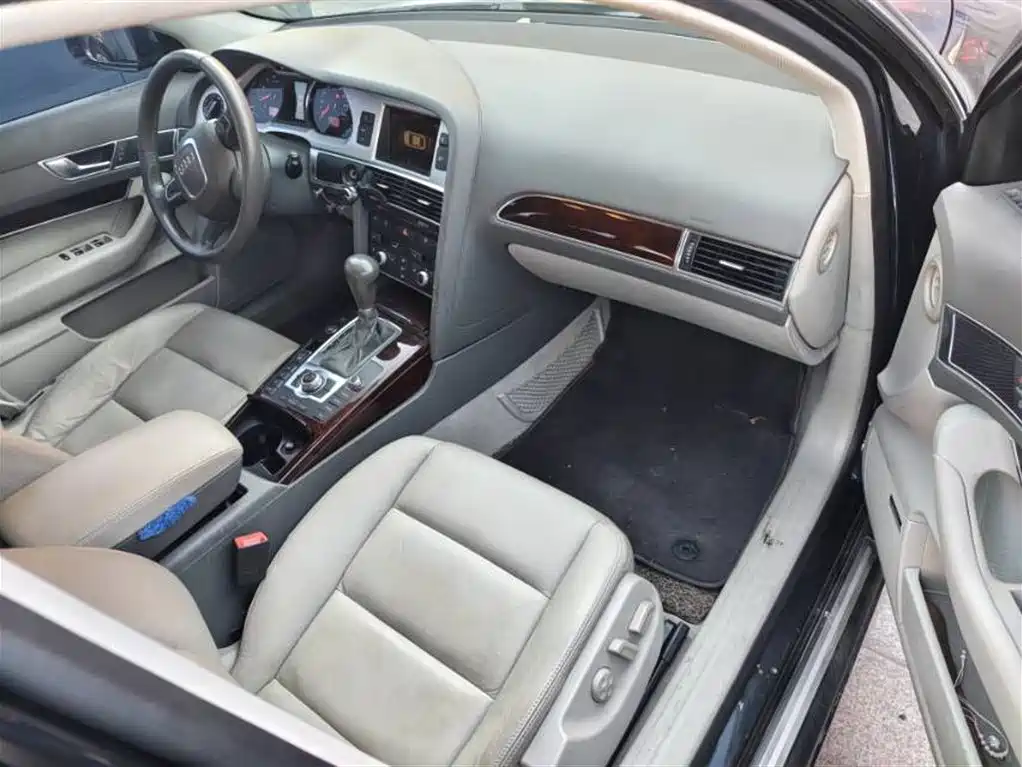 Audi A6L 2011
