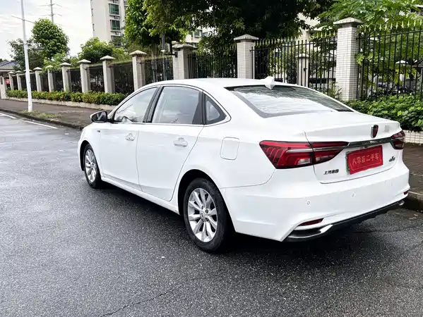 Roewe i6 New Energy 2018