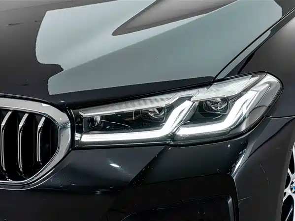 BMW 5 Series 2021