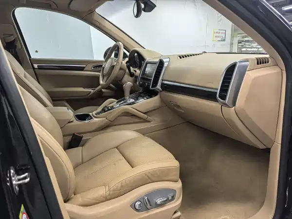 Porsche Cayenne 2013