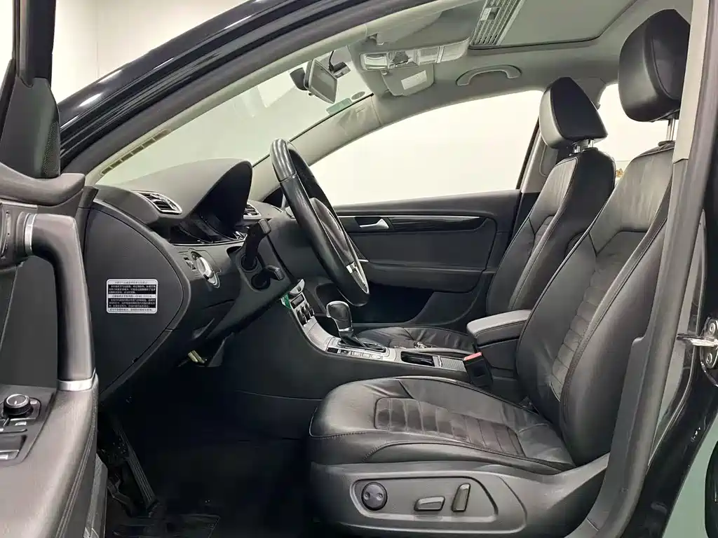 Volkswagen Magotan 2015
