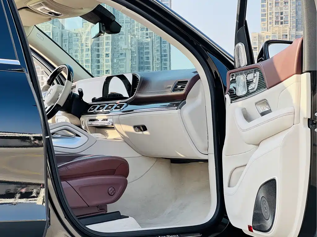 Mercedes-Benz GLS 2023 — фото 6