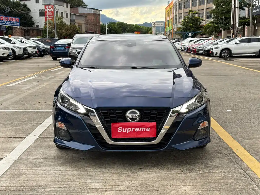 Nissan Teana 2021