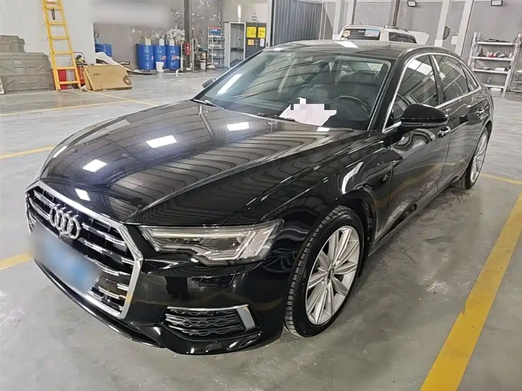 Audi A6L 2019 — фото 1