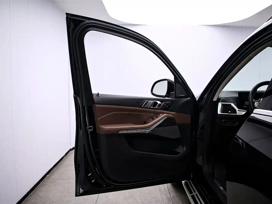BMW X7 2024 — фото 11