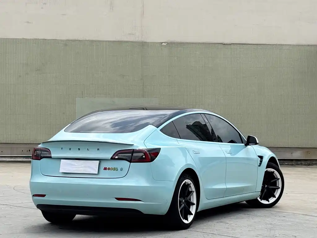 Tesla Model 3 2021 — фото 10