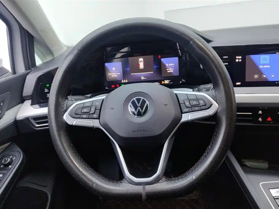 Volkswagen Golf 2023 — фото 15