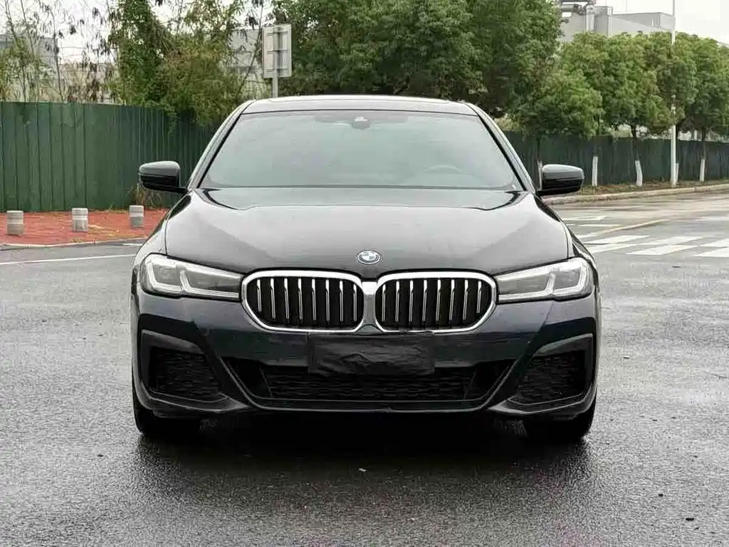 BMW 5 Series 2023