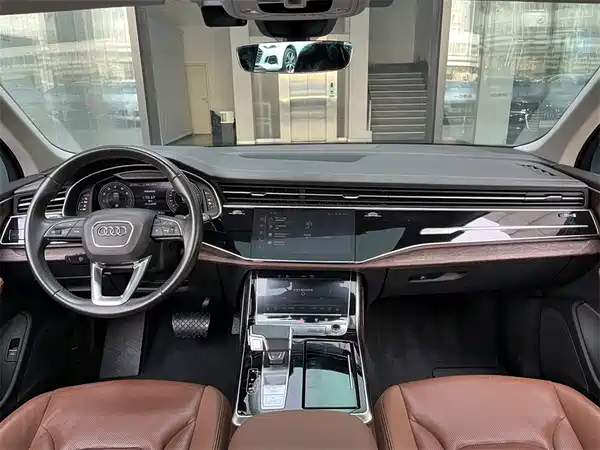 Audi Q7 2023