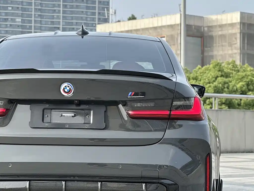 BMW M3 2022 — фото 11