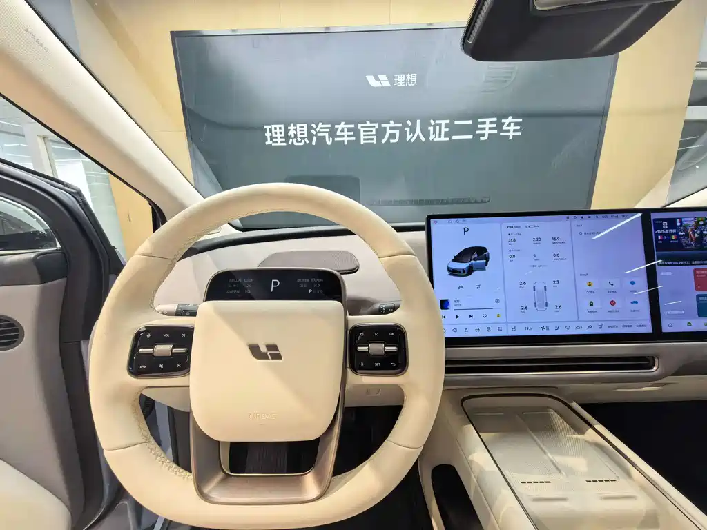 Li Auto i8 2025 — фото 9