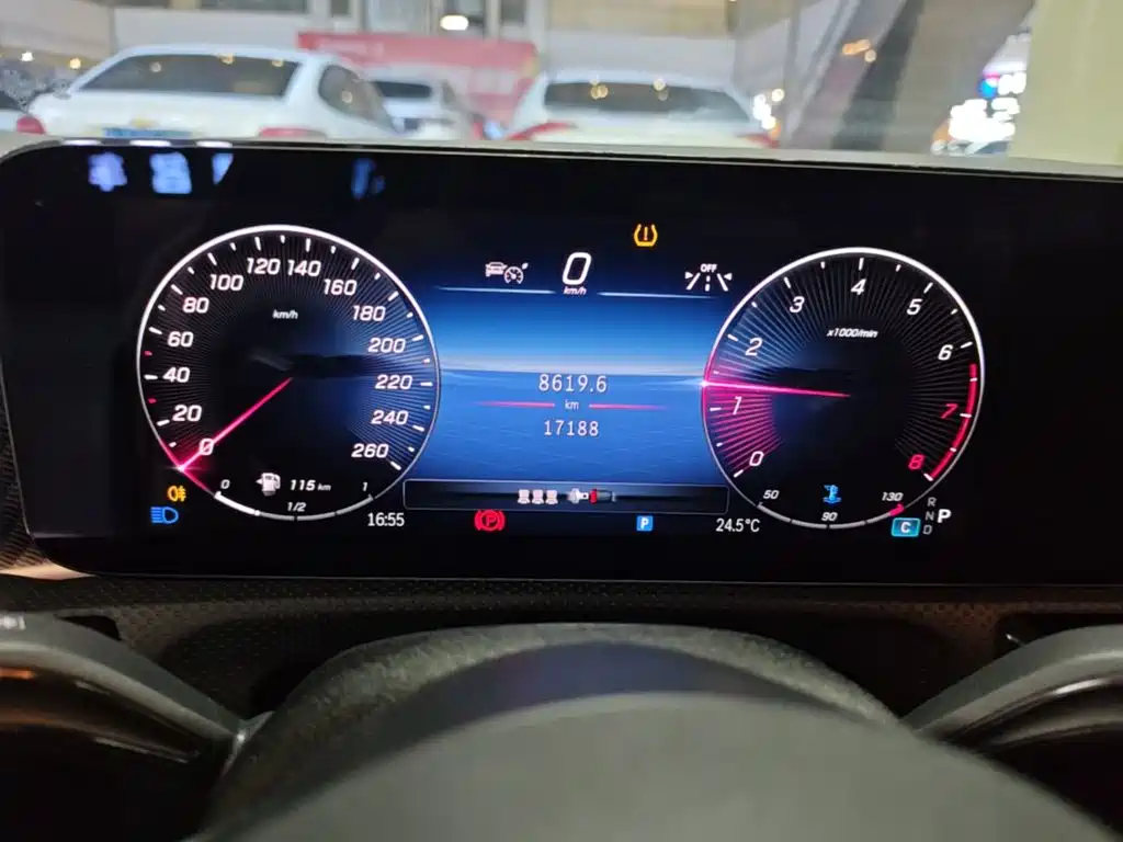 Mercedes-Benz A-Class 2023 — фото 12