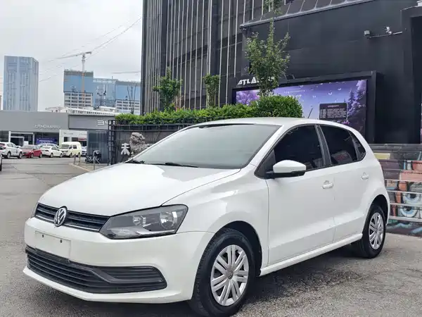 Volkswagen Polo 2016
